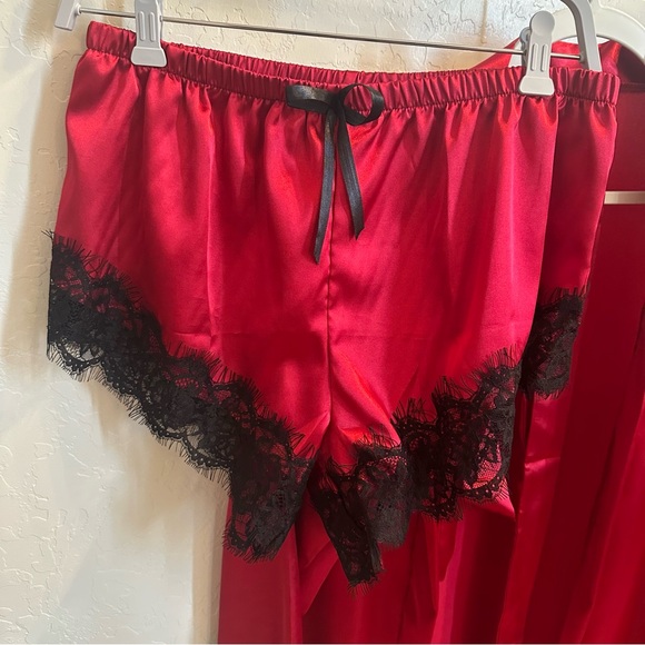 Lace Trim Robe & Short Set - Picture 4 of 6